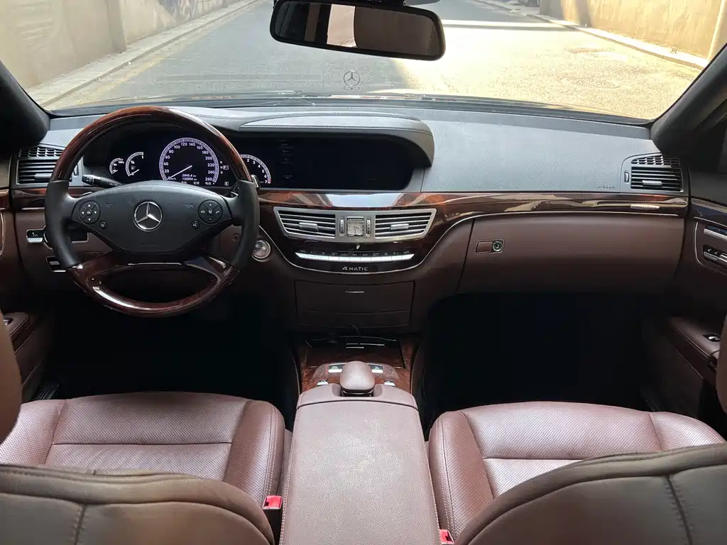 Mercedes-Benz S-Class — миниатюра 7
