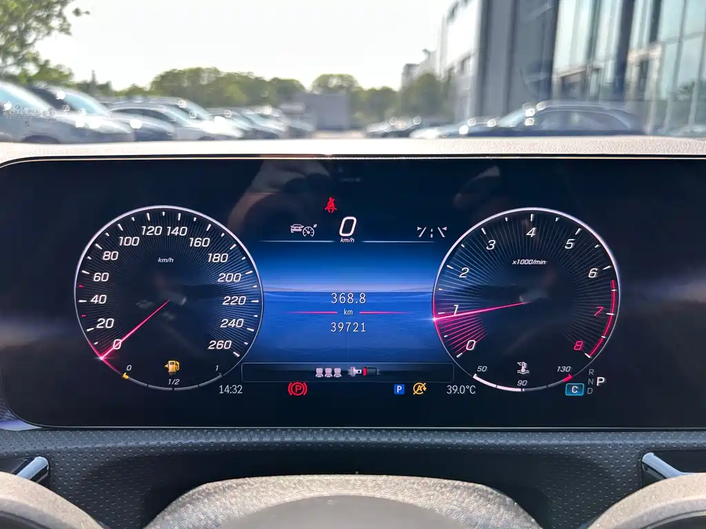Mercedes-Benz A-Class — миниатюра 5