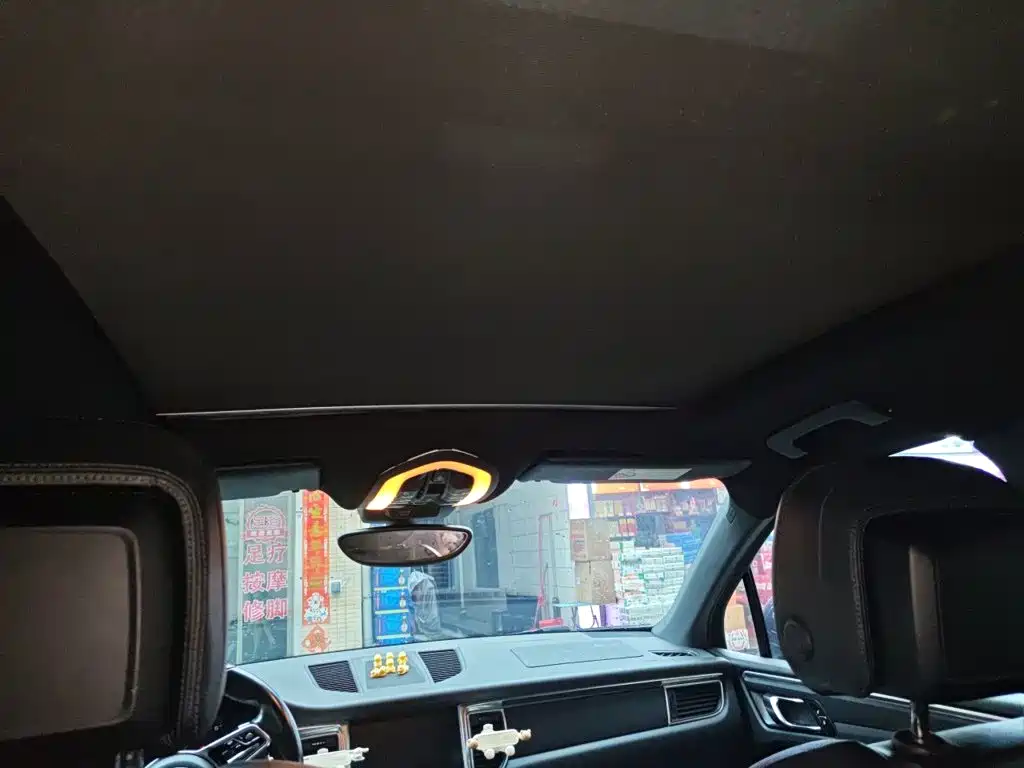 Porsche Macan — миниатюра 19