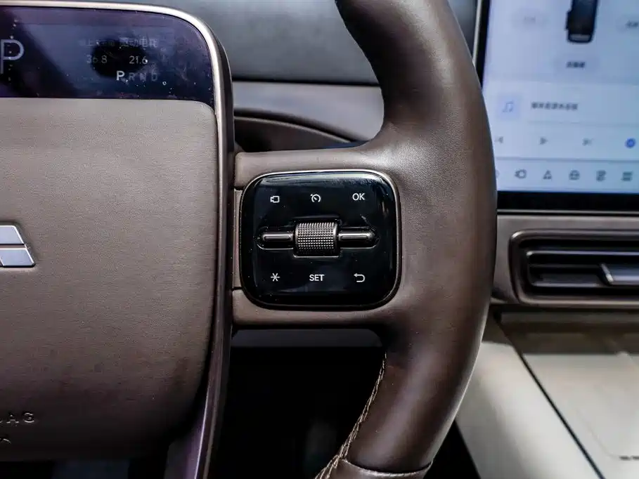 Li Auto Li MEGA — миниатюра 11