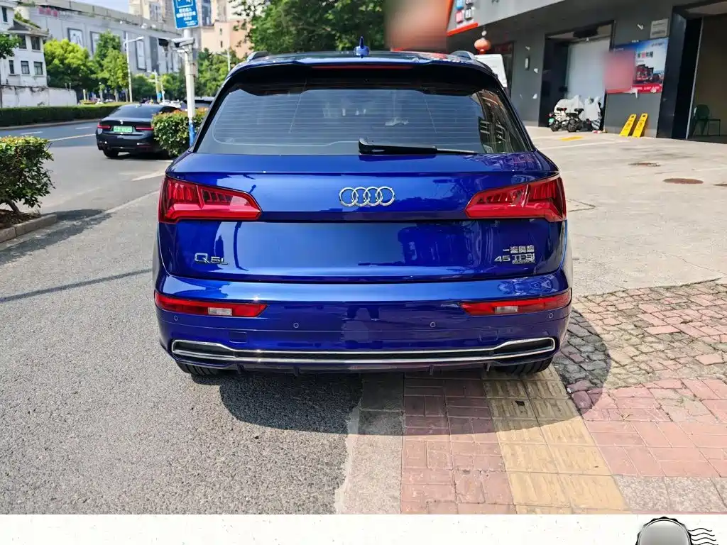 Audi Q5L — миниатюра 11