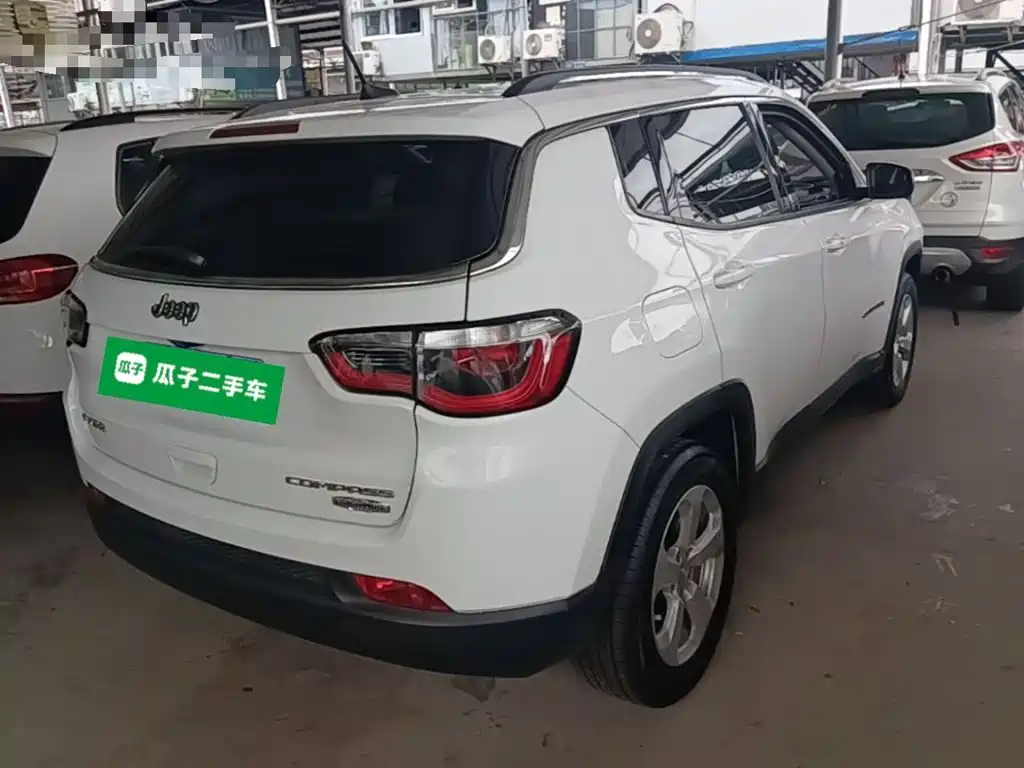 Jeep Compass — миниатюра 7