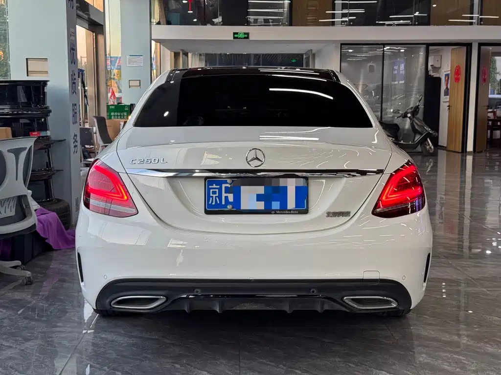 Mercedes-Benz C-Class — миниатюра 5