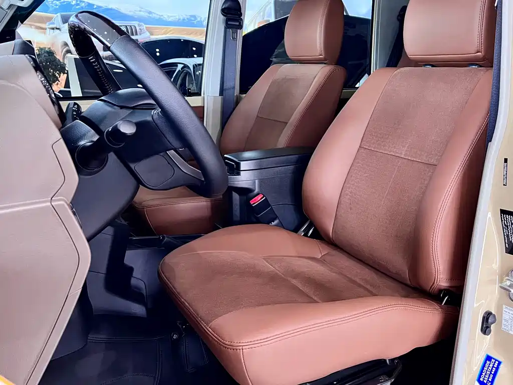 Toyota Land Cruiser — миниатюра 6