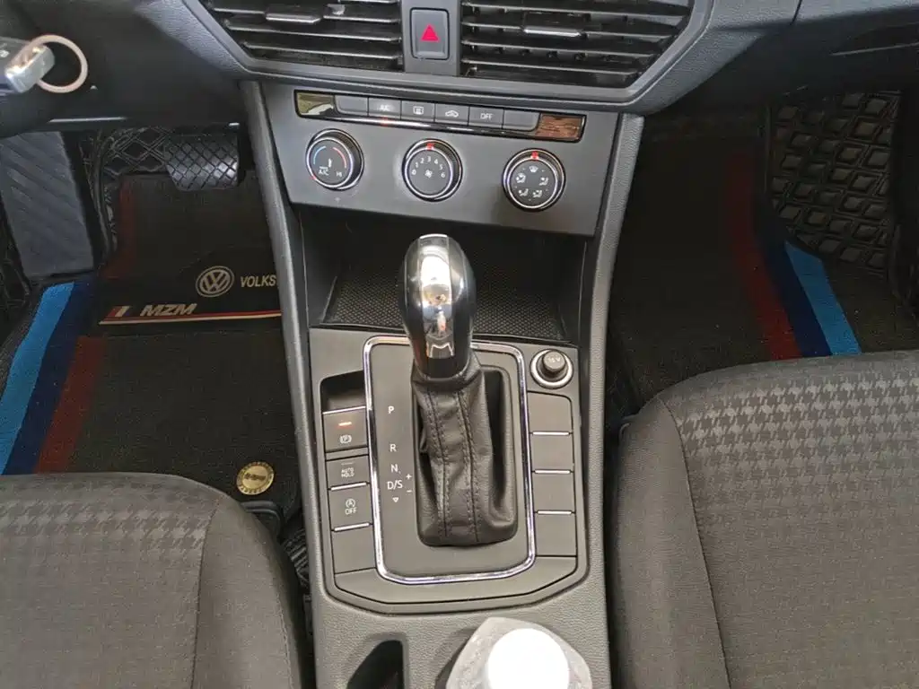 Volkswagen Bora — миниатюра 14