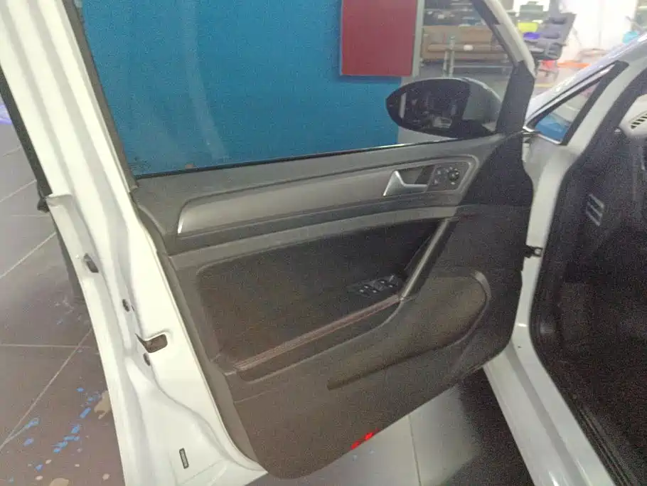 Volkswagen Golf — миниатюра 7