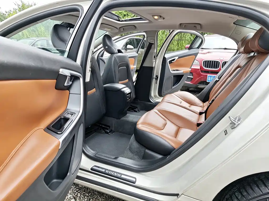 Volvo S60 — миниатюра 8