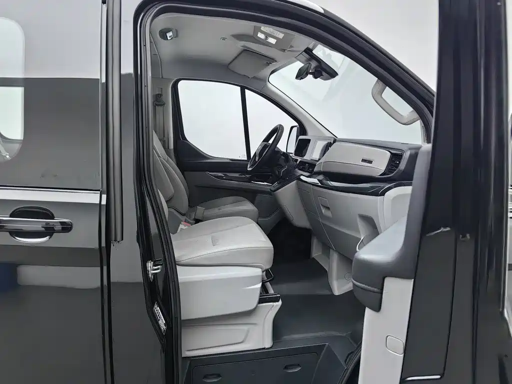 Ford Transit — миниатюра 23