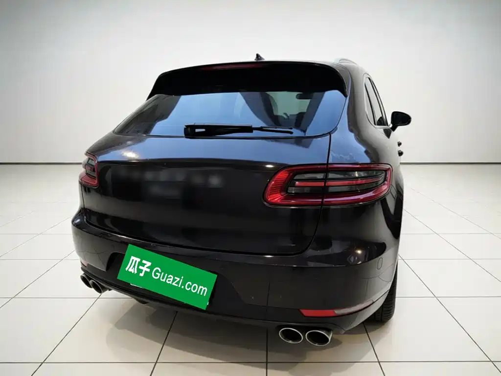 Porsche Macan — миниатюра 5