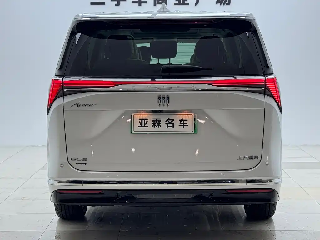 Buick GL8 Hybrid — миниатюра 4
