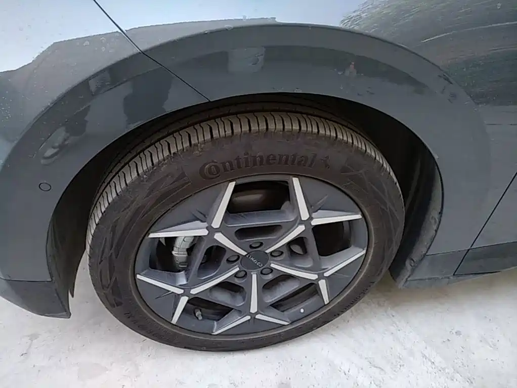 Lynk & Co Z20 — миниатюра 25