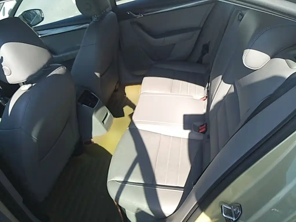 Skoda Octavia — миниатюра 17