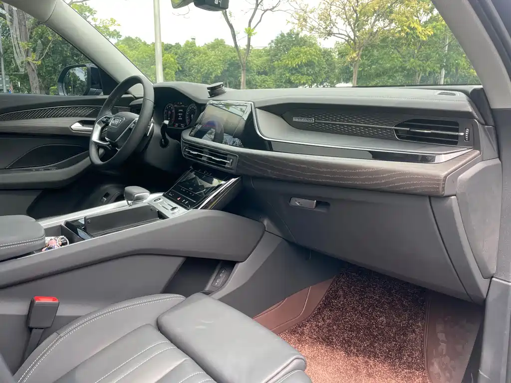 Audi Q6 — миниатюра 15