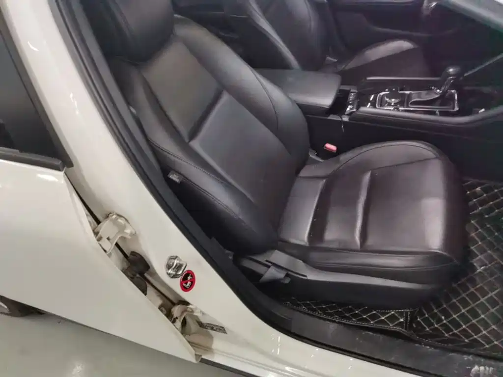 Mazda 3 Axela — миниатюра 25