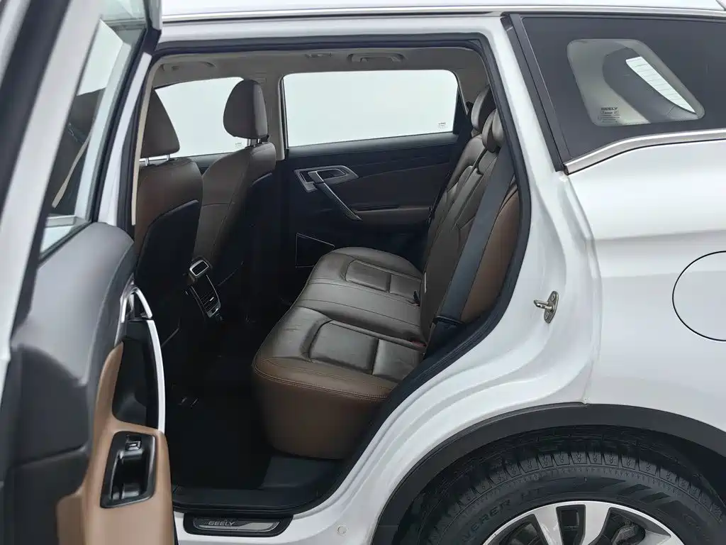 Geely Boyue — миниатюра 15