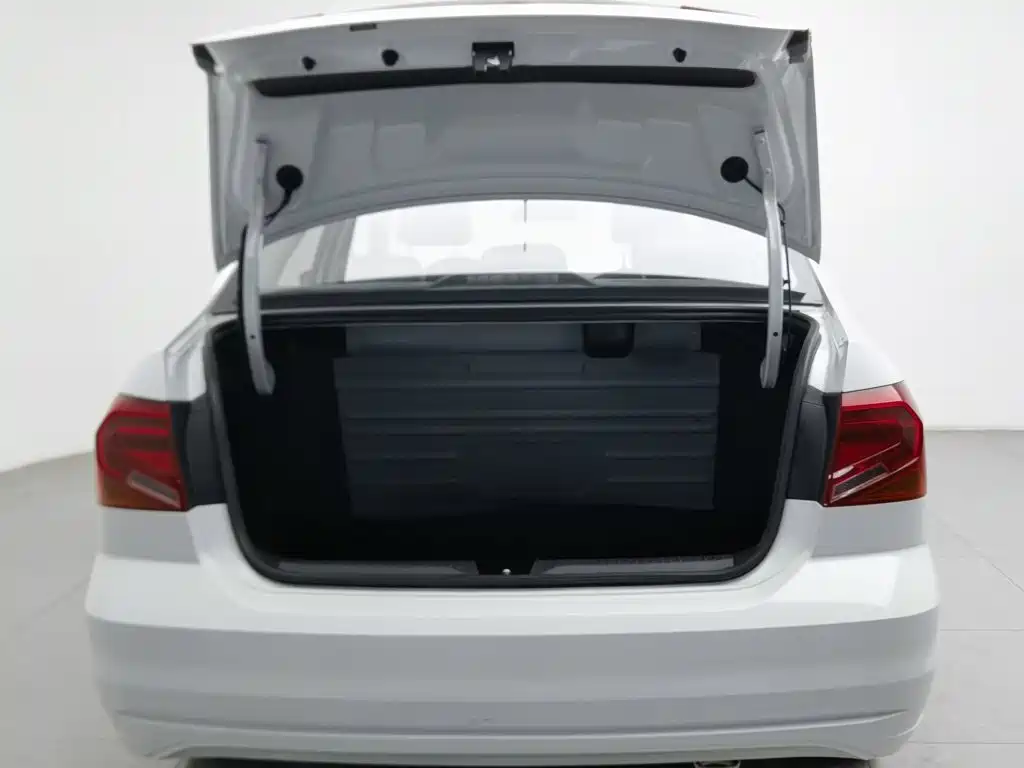 Volkswagen Jetta — миниатюра 16