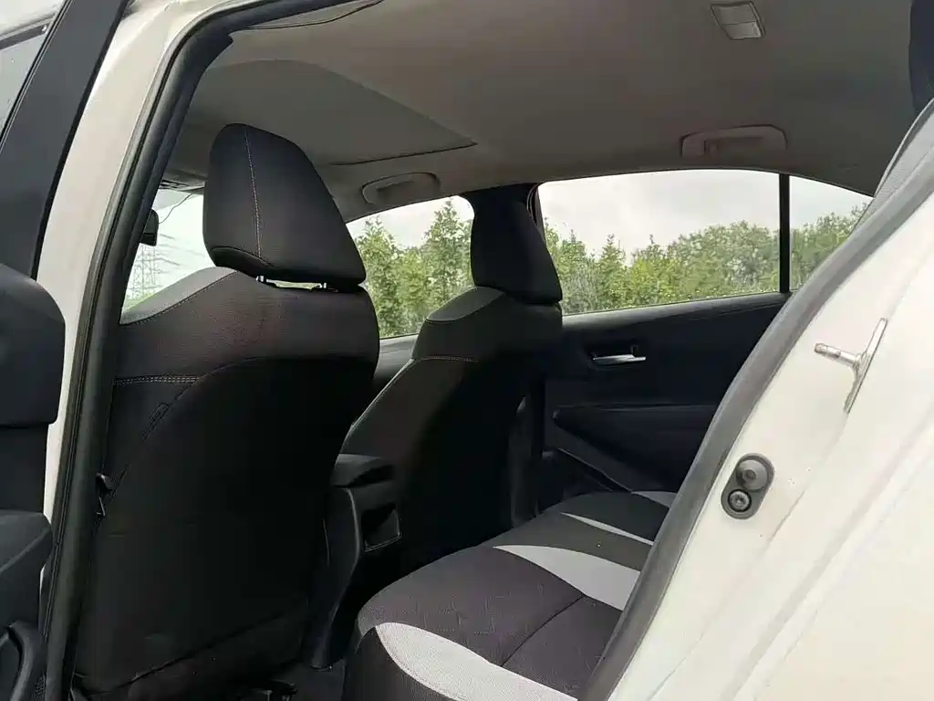 Toyota Corolla — миниатюра 7