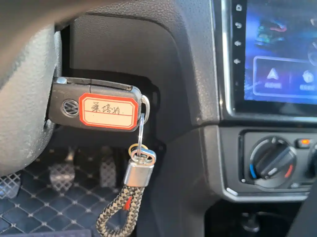 Volkswagen Santana — миниатюра 9