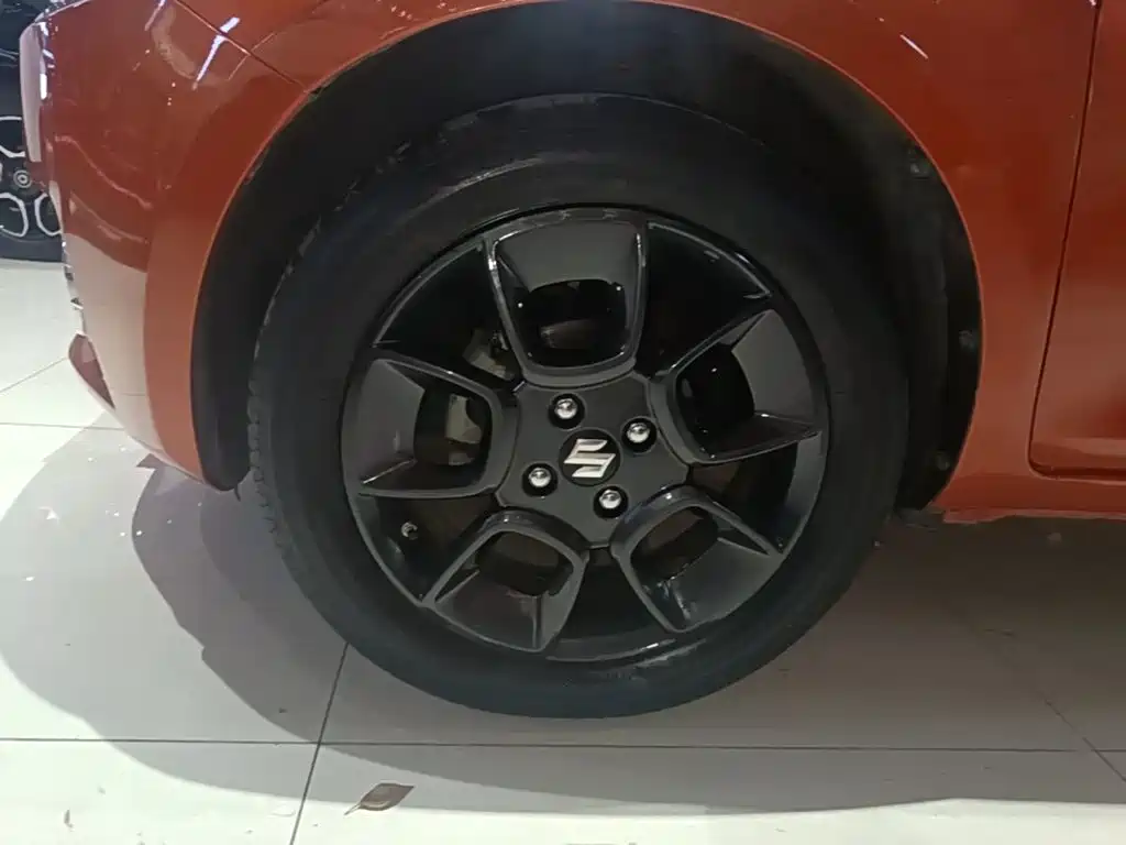 Suzuki 英格尼斯 — миниатюра 23