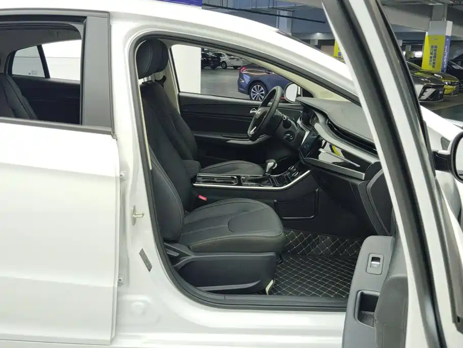 Chery Arrizo 5 — миниатюра 8