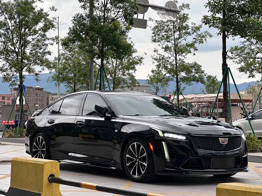 Cadillac CT5 — миниатюра 3