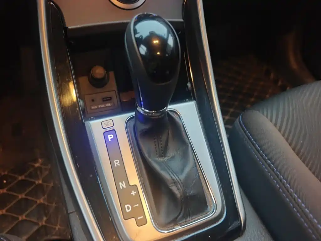 Hyundai Elantra Langdong — миниатюра 7