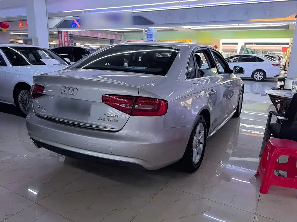 Audi A4L — миниатюра 8
