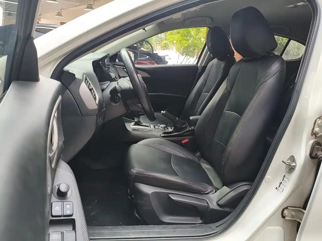 Mazda 3 Axela — миниатюра 9