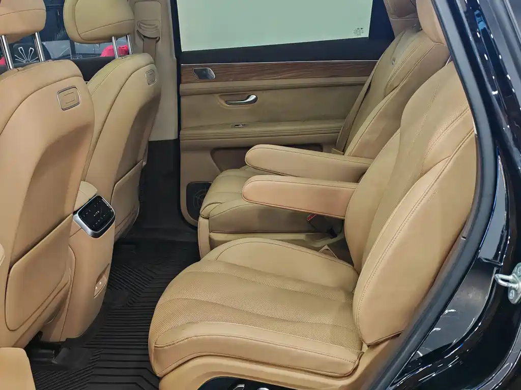 AITO ASK THE WORLD M7