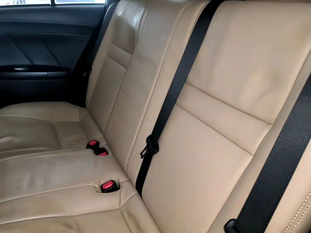 Toyota Yaris L — миниатюра 17
