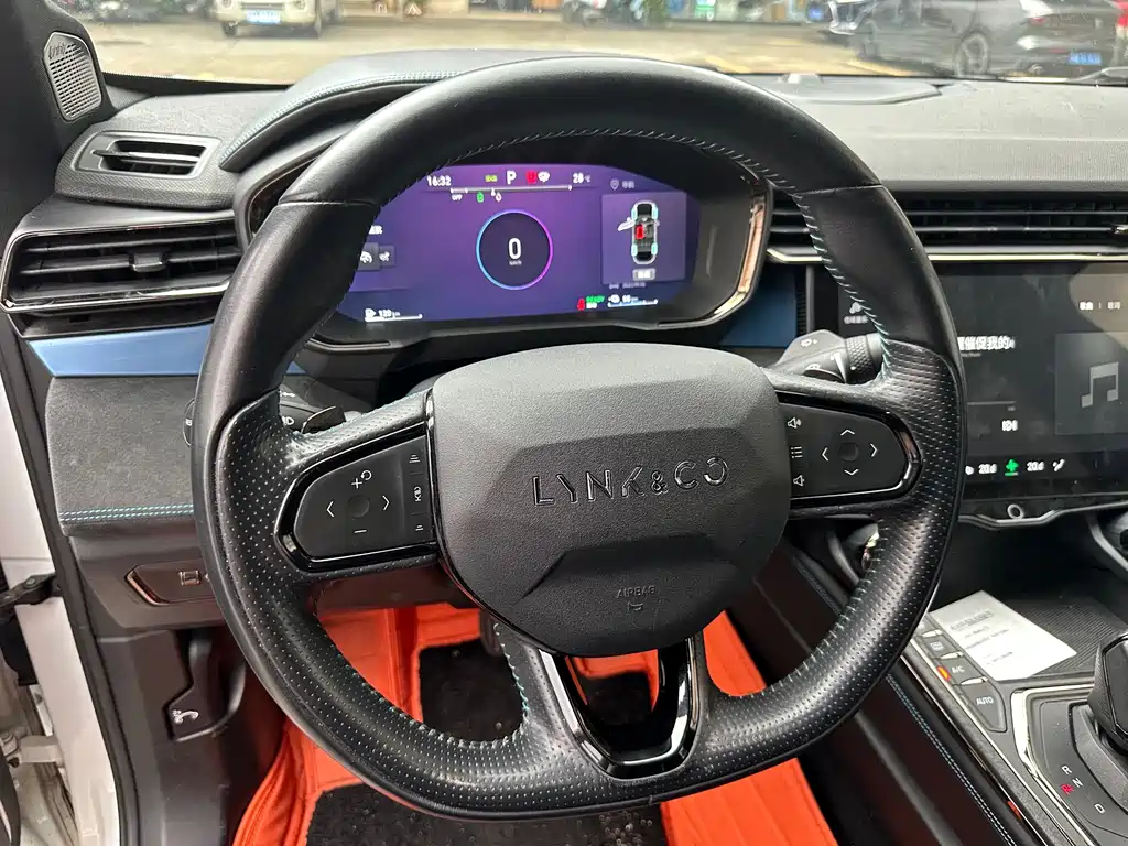 Lynk & Co 05 EM-P — миниатюра 10