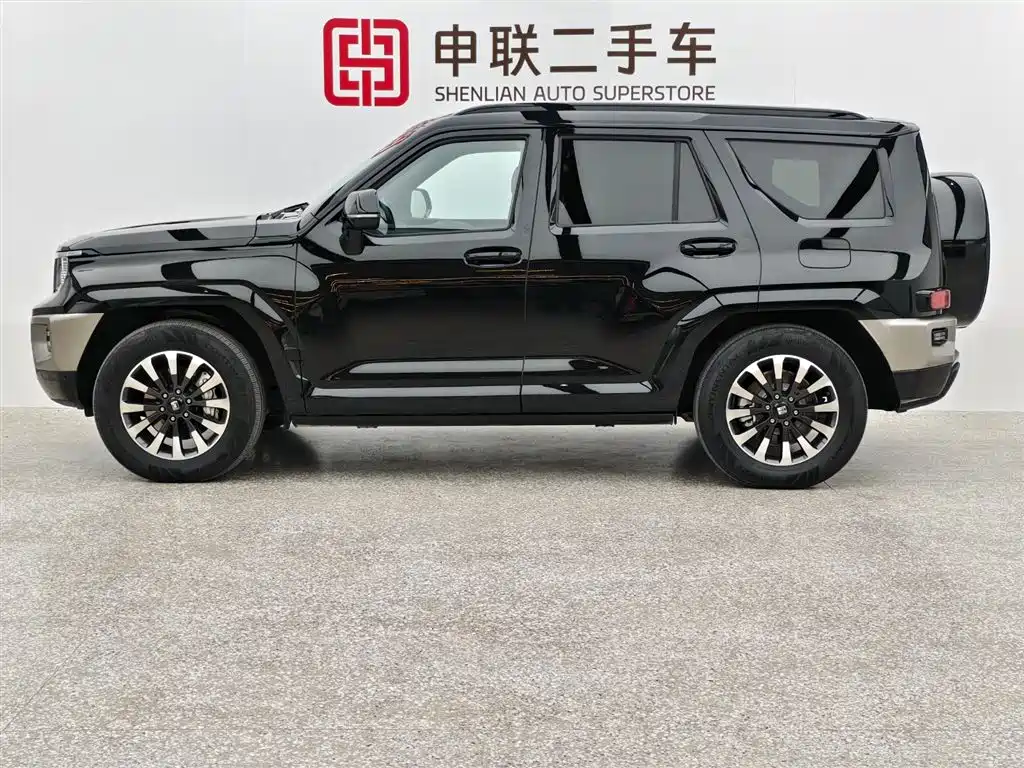 TANK TANK 700 NEW ENERGY