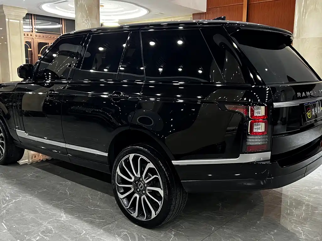 Land Rover Range Rover — миниатюра 6