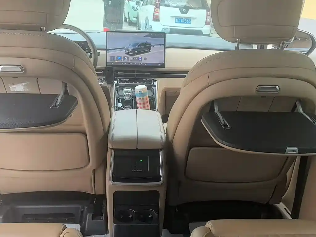 JAC Refine Refine RF8 PHEV — миниатюра 6