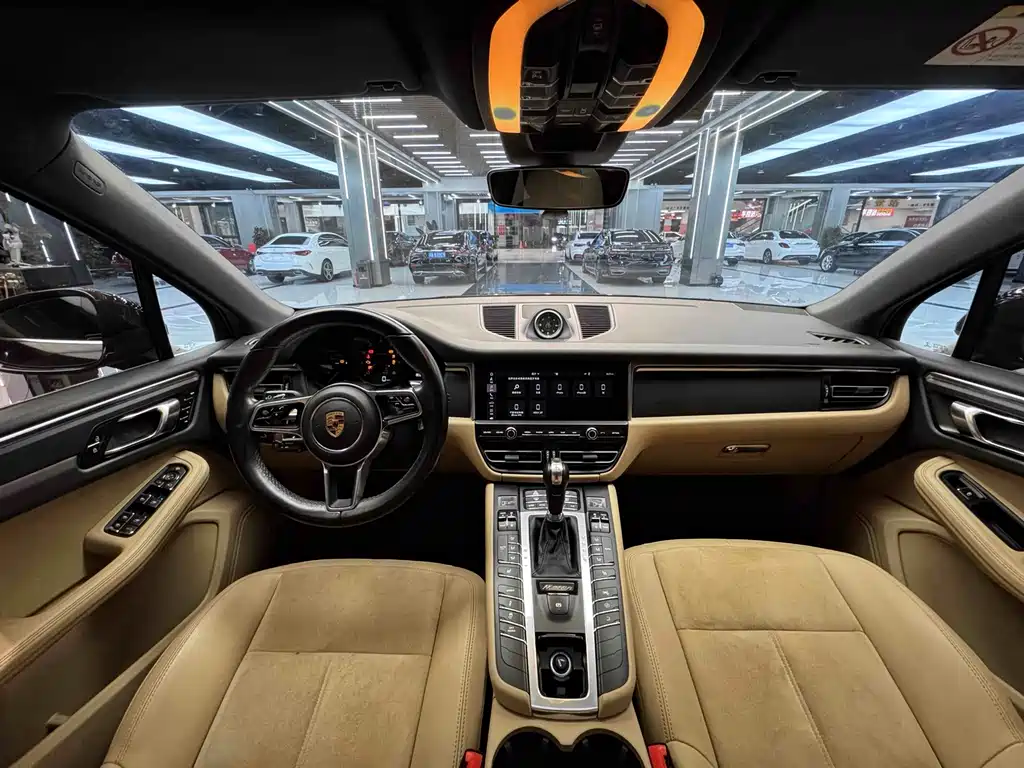 Porsche Macan — миниатюра 5