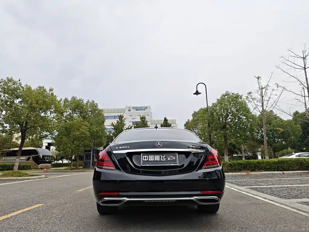 Mercedes-Benz S-Class — миниатюра 9