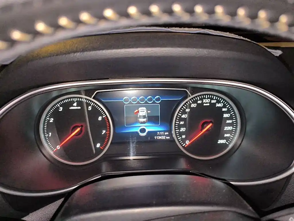 Hongqi Hongqi H5 — миниатюра 7
