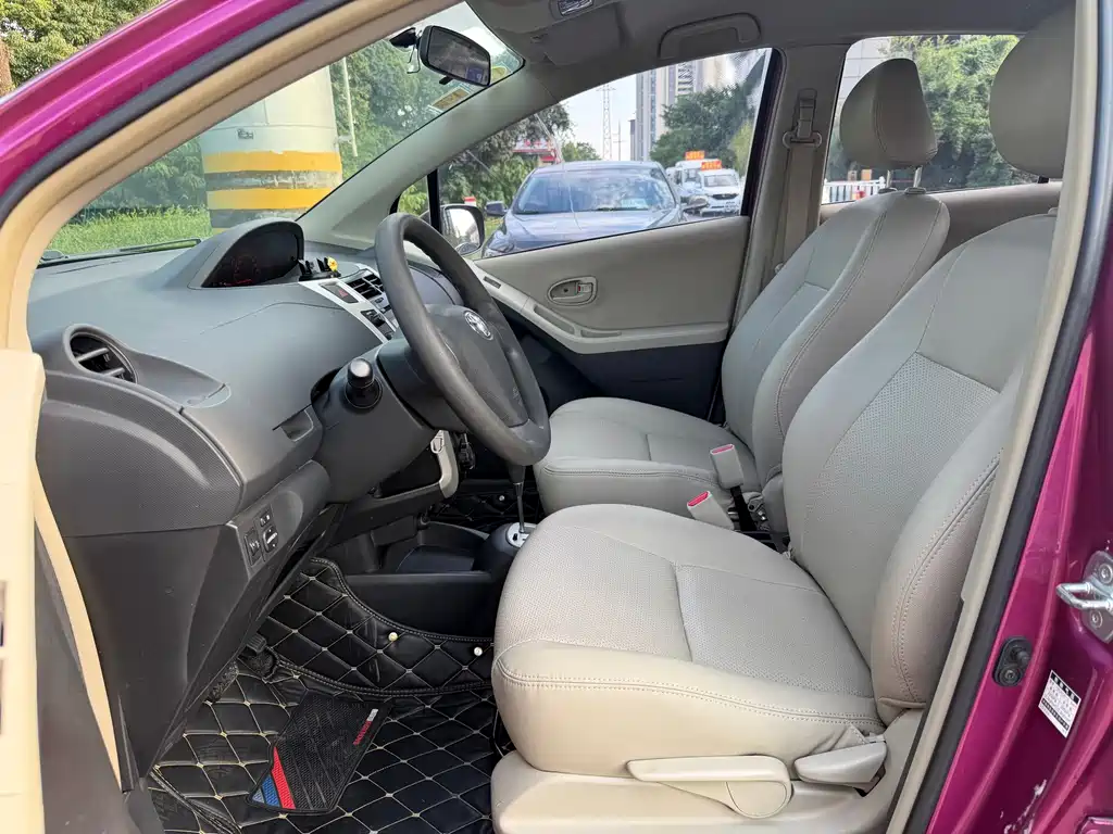 Toyota Yaris — миниатюра 7
