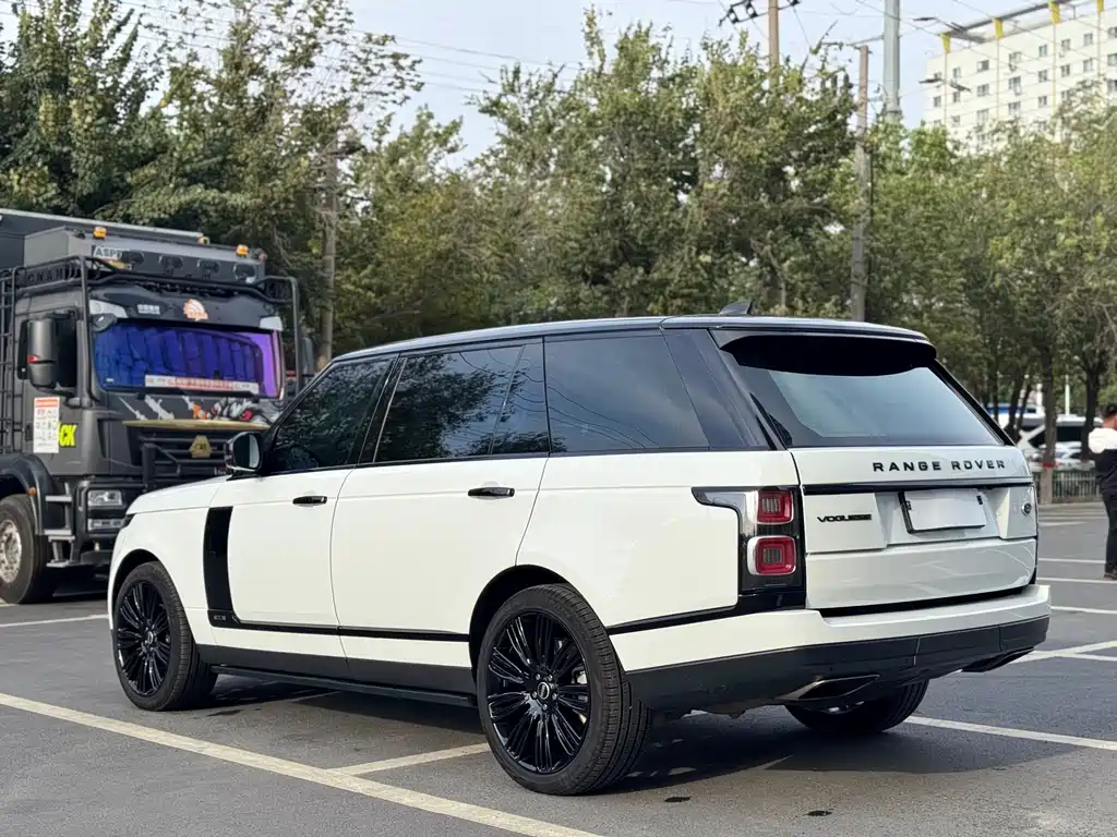 Land Rover Range Rover — миниатюра 12