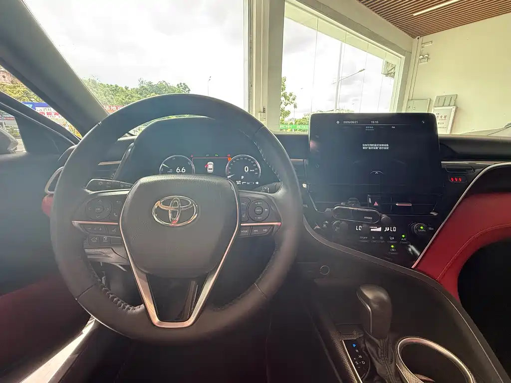 Toyota Camry 2023 2.5HS