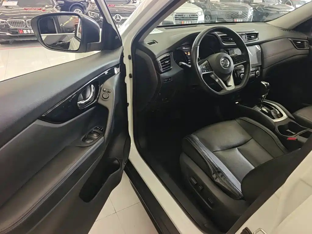 Nissan X-Trail — миниатюра 15