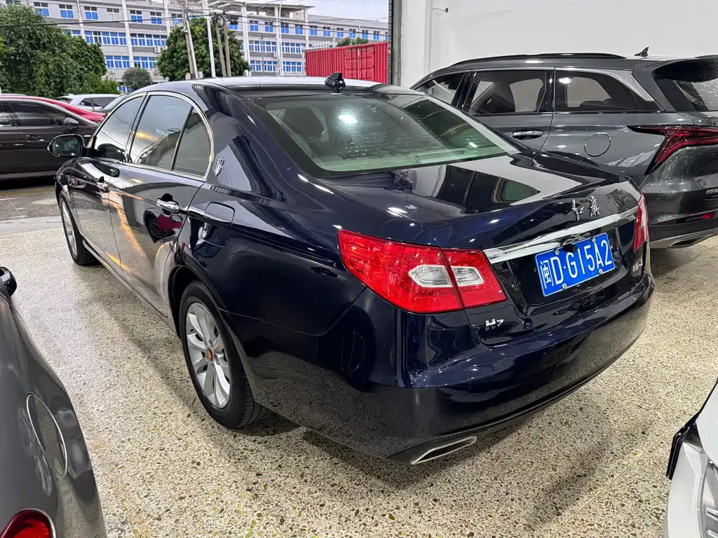 Hongqi Hongqi H7 — миниатюра 4