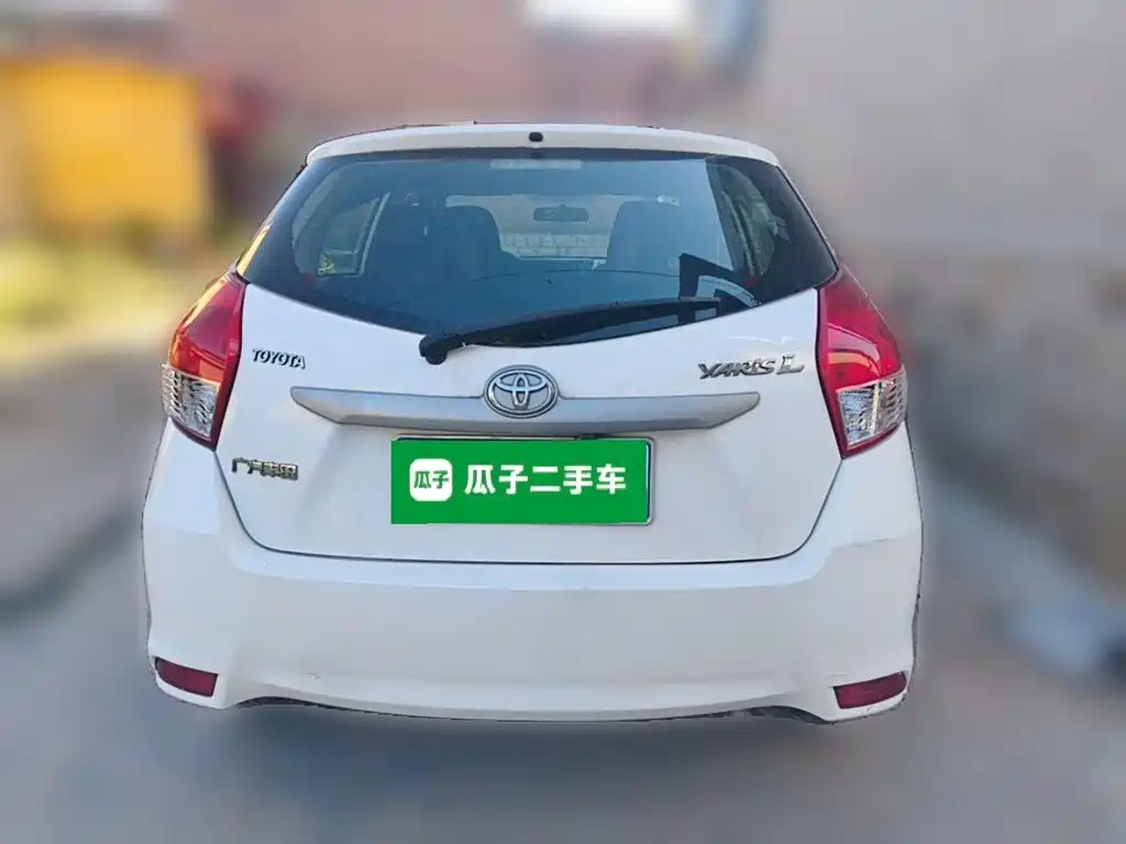 Toyota Yaris L — миниатюра 3