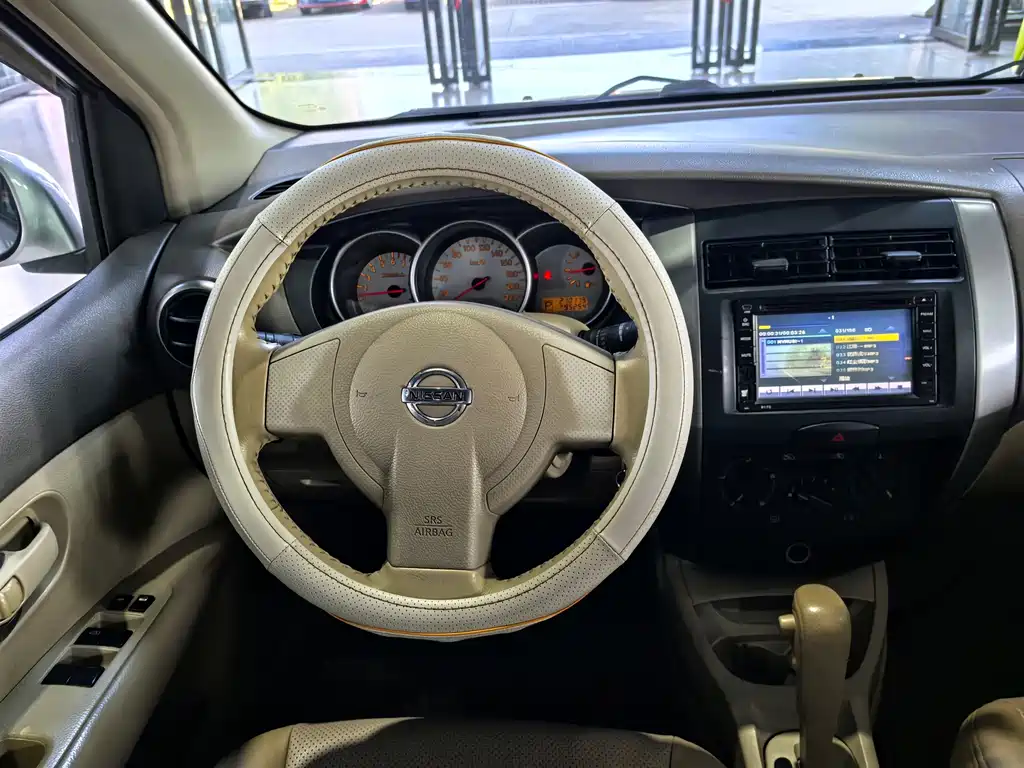 Nissan Livina — миниатюра 12
