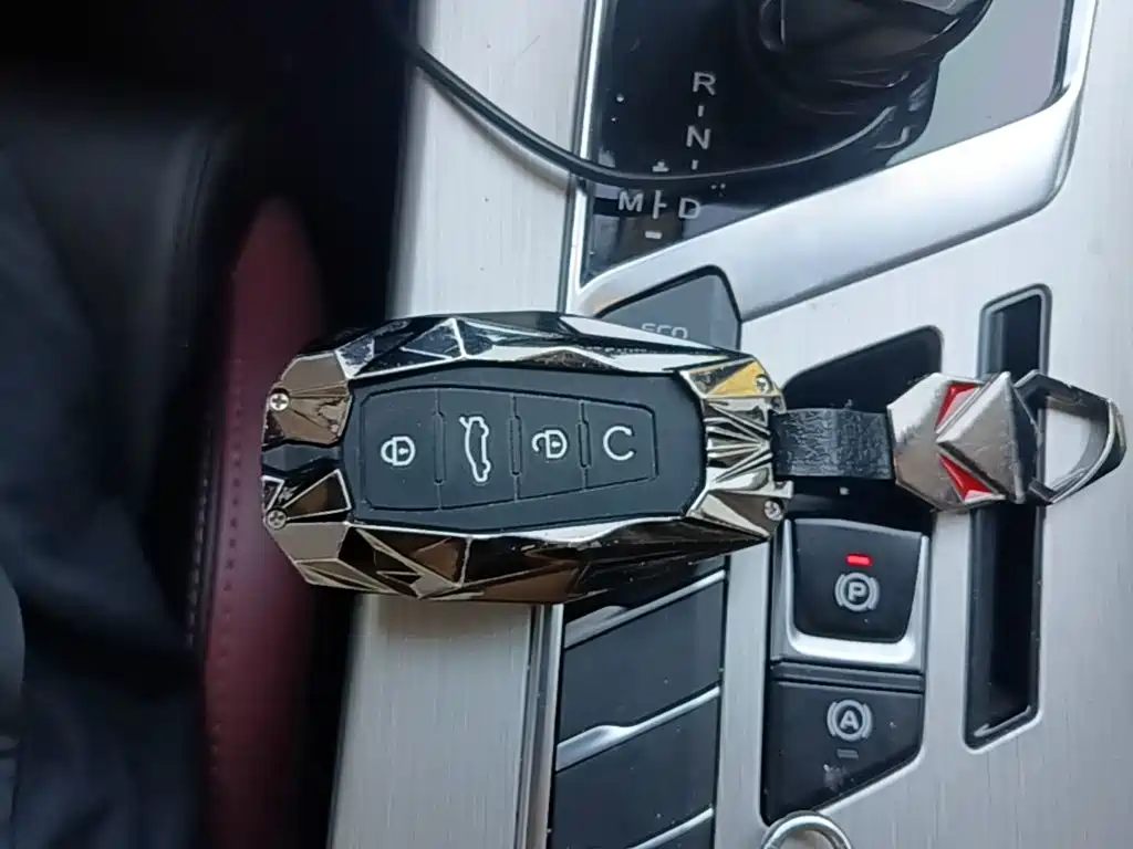 Geely Binyue — миниатюра 9