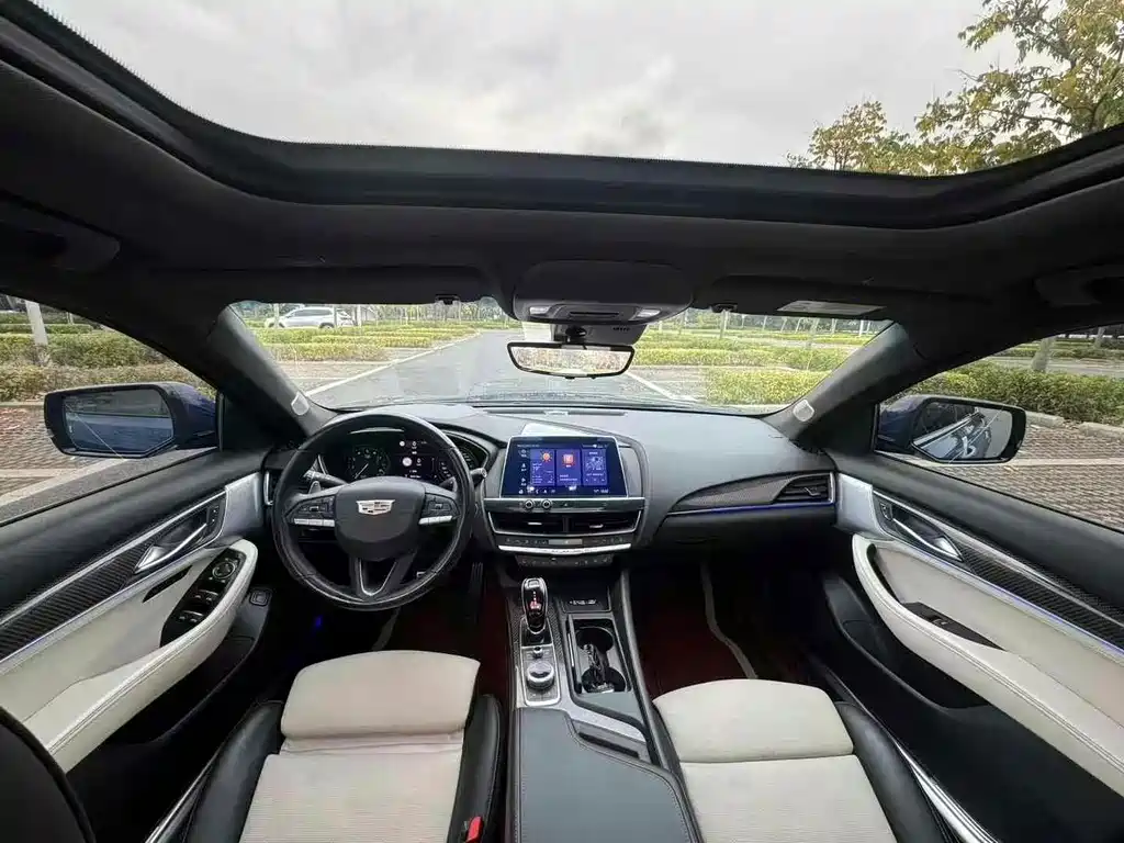 Cadillac CT5 — миниатюра 4