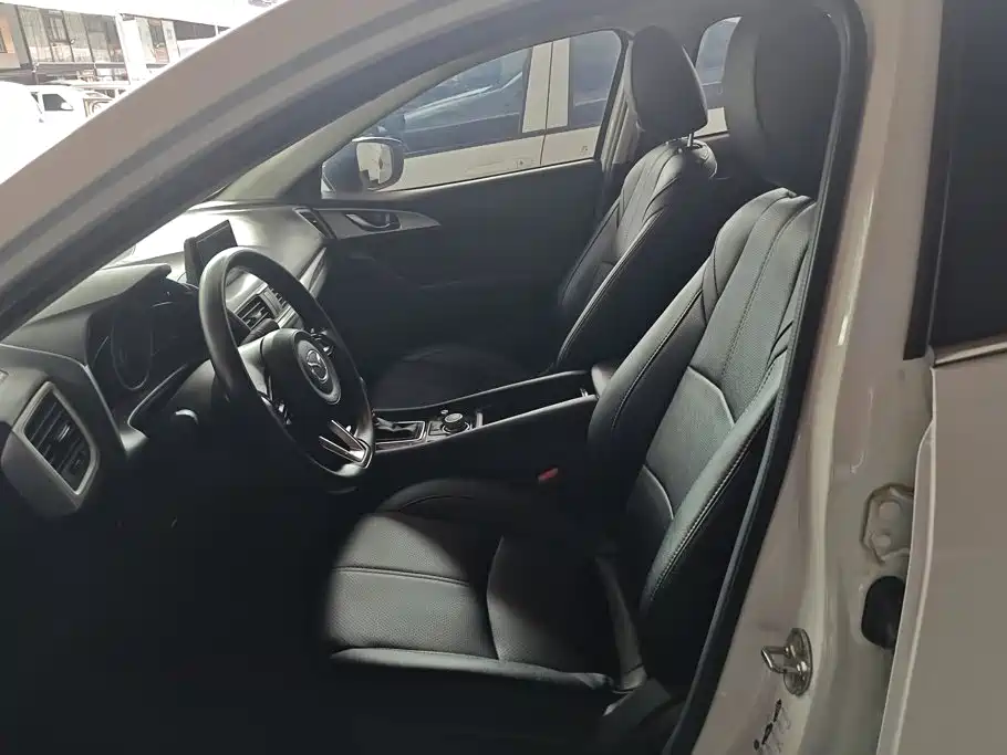 Mazda 3 Axela — миниатюра 9