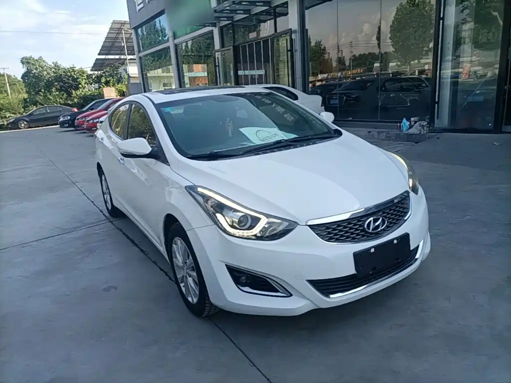 Hyundai Elantra Langdong — миниатюра 4