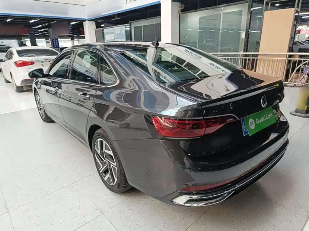 Volkswagen Sagitar — миниатюра 5