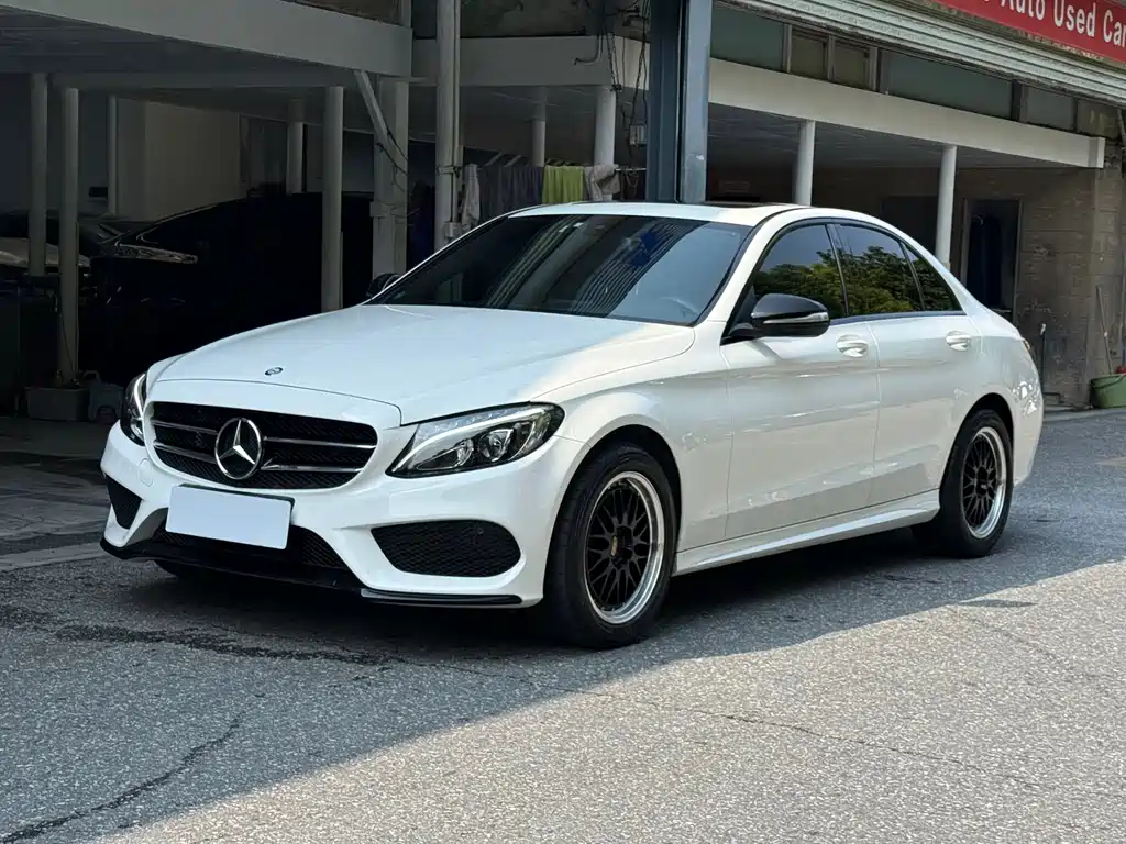 Mercedes-Benz C-Class — миниатюра 6